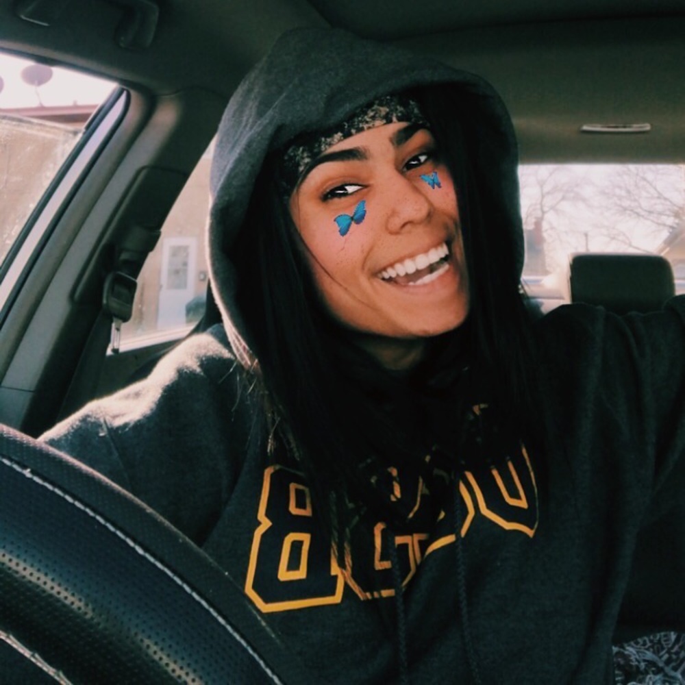 Meet your Posher, Samantha